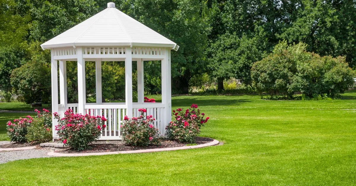 How to Choose the Perfect Gazebo for Your Backyard?