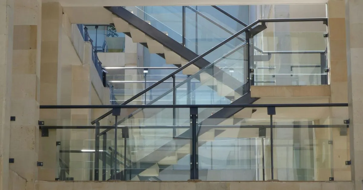 Are Glass Hand Railings Safe for Stairs?